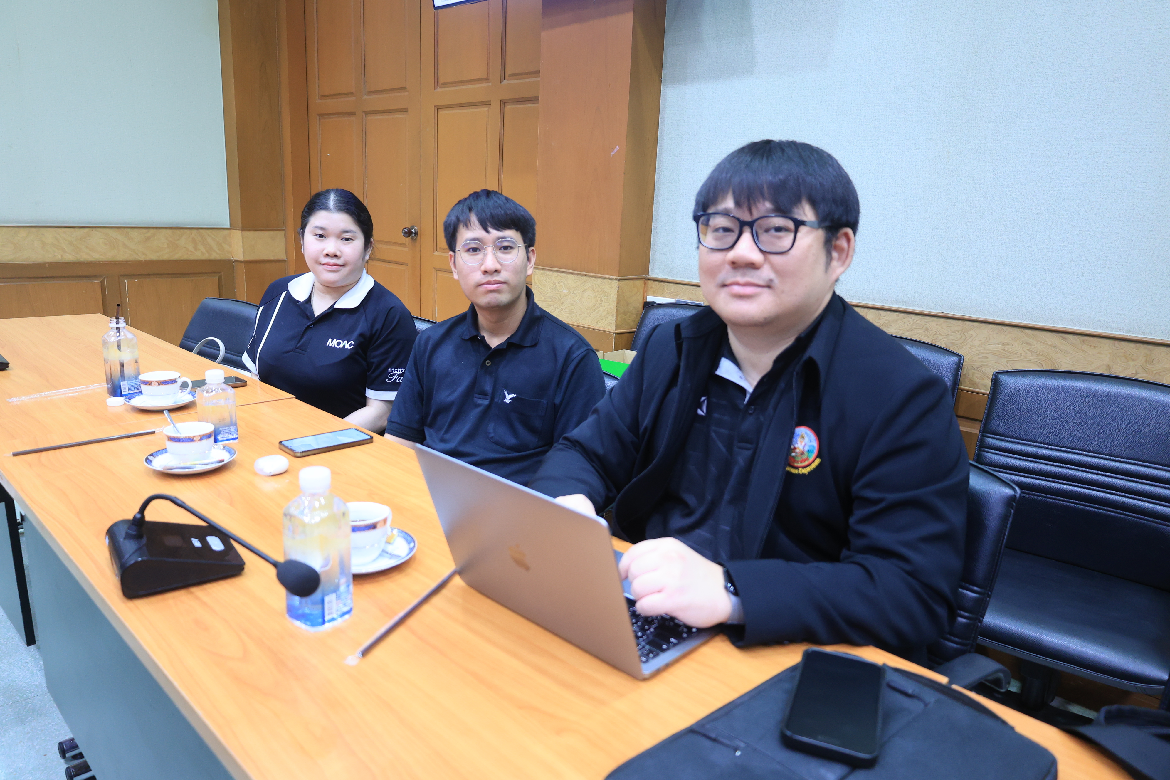 title - ส.ป.ก. ต้อนรับคณะผู้บริหารและเจ้าหน้าที่จากกรมบริหารและจัดการที่ดิน สปป.ลาว 